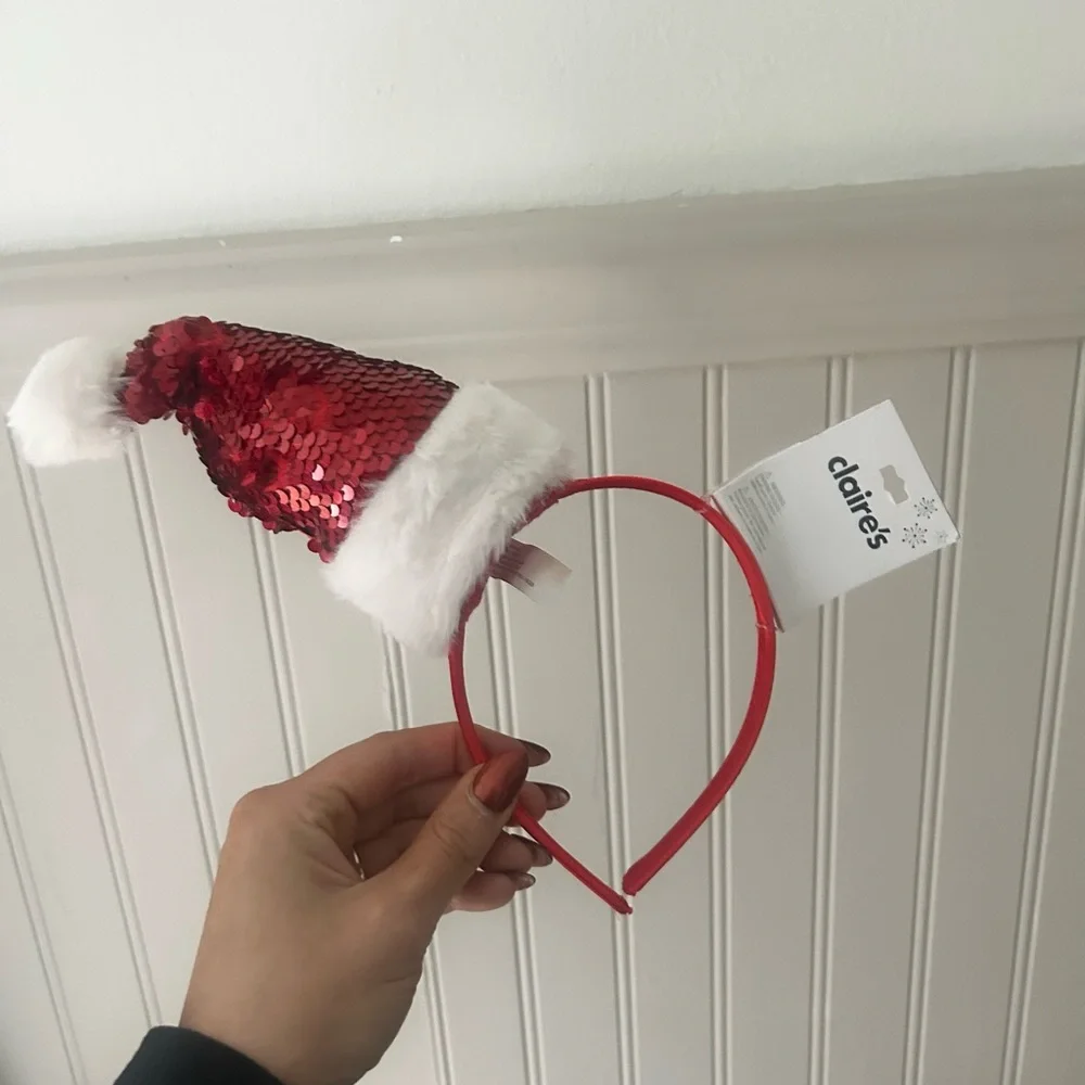 ⭐️ NEW Claire's Red Sequin Santa Hat Christmas Headband